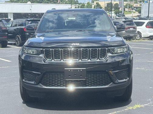 2025 Jeep Grand Cherokee Laredo X