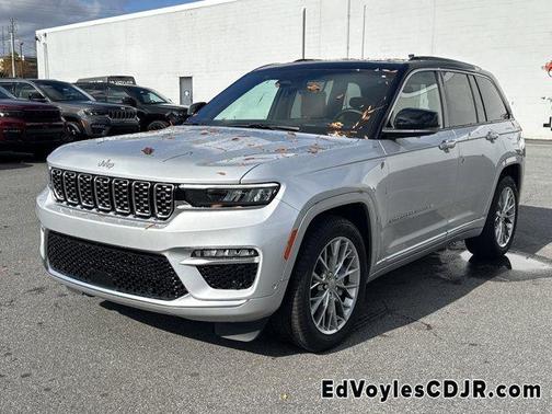 2024 Jeep Grand Cherokee Summit