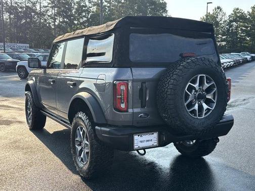 2022 Ford Bronco Badlands