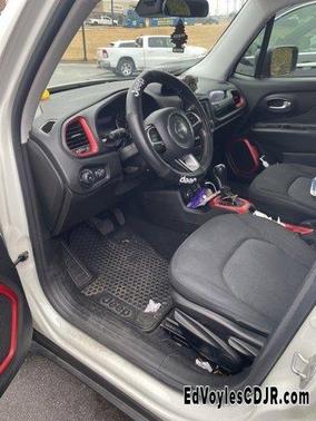 2016 Jeep Renegade Trailhawk