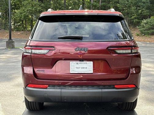 2024 Jeep Grand Cherokee L Laredo