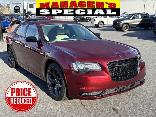 2021 Chrysler 300 Touring