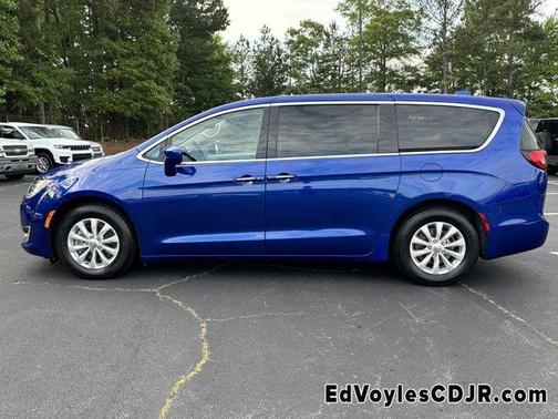 2019 Chrysler Pacifica Touring Plus