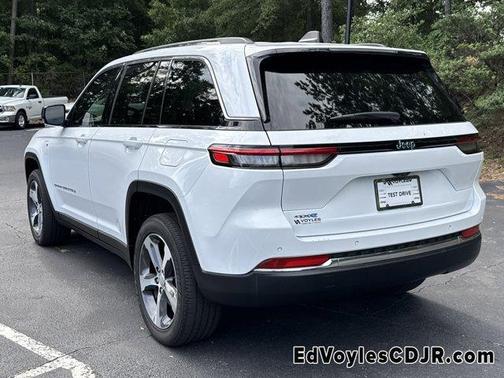 2023 Jeep Grand Cherokee 4xe Base