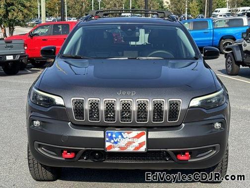 2022 Jeep Cherokee Trailhawk