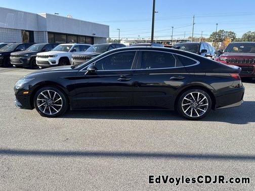 2023 Hyundai SONATA Limited