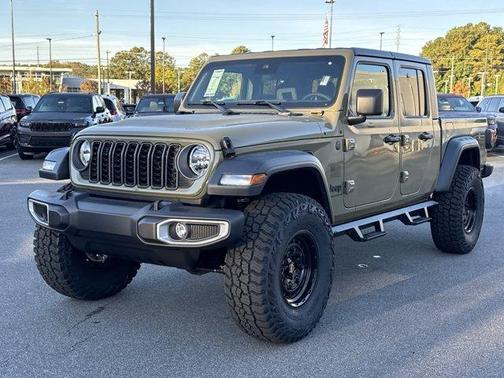 2025 Jeep Gladiator Sport