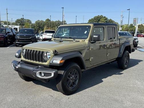 2025 Jeep Gladiator Sport