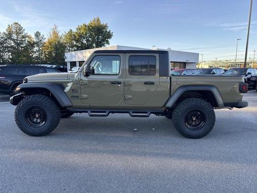 2025 Jeep Gladiator Sport