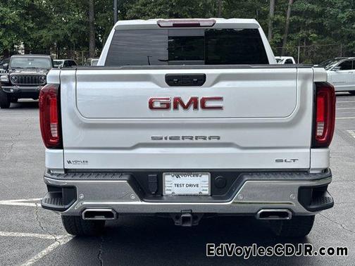 2022 GMC Sierra 1500 SLT