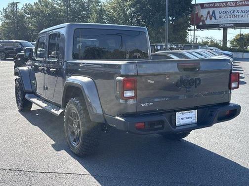 2025 Jeep Gladiator Sport