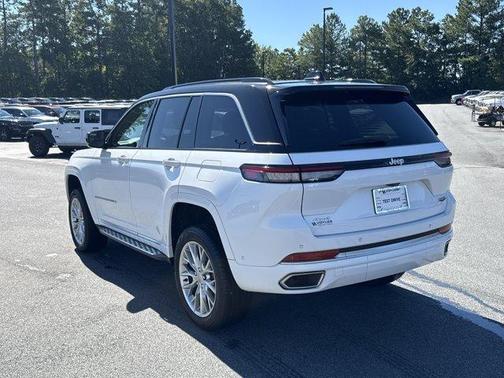 2024 Jeep Grand Cherokee Summit