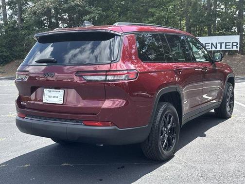 2025 Jeep Grand Cherokee L Laredo