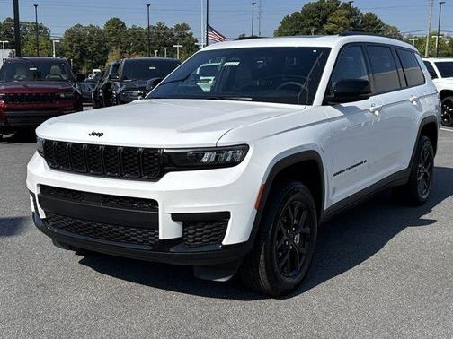 2025 Jeep Grand Cherokee L Laredo