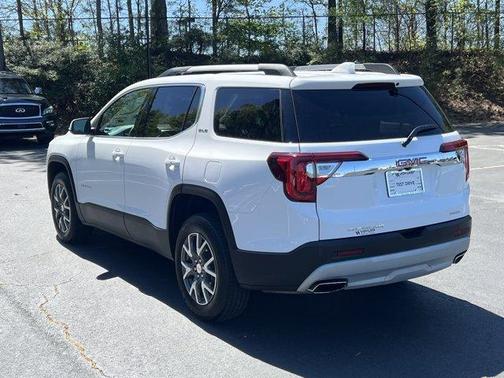 Summit White 2022 GMC Acadia SLE