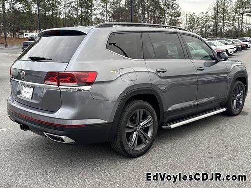 2022 Volkswagen Atlas 3.6L SE w/Technology