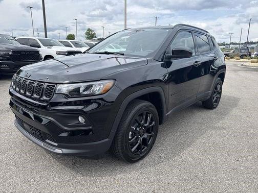Diamond Black 2026 Jeep Compass Latitude