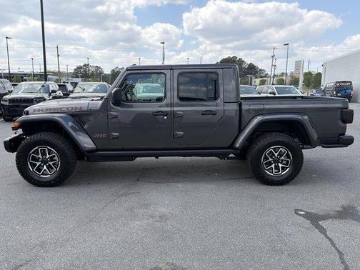 Granite Crystal Clearcoat Metallic 2026 Jeep Gladiator Rubicon