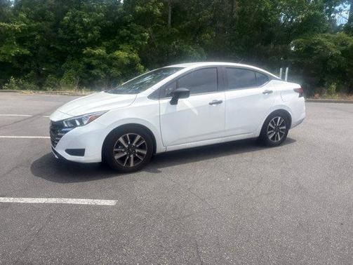 Cloud White 2024 Nissan Versa S
