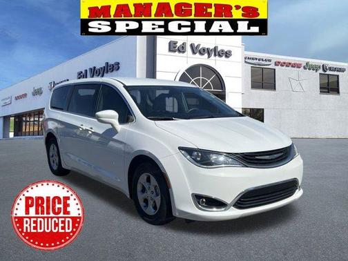 2018 Chrysler Pacifica Hybrid Touring Plus
