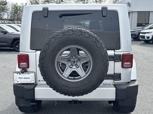 2012 Jeep Wrangler Sahara