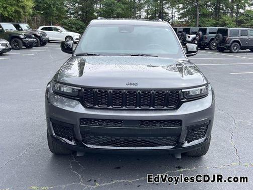 2022 Jeep Grand Cherokee L Laredo