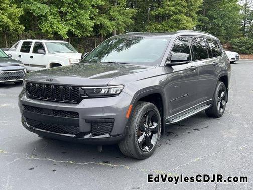 2022 Jeep Grand Cherokee L Laredo