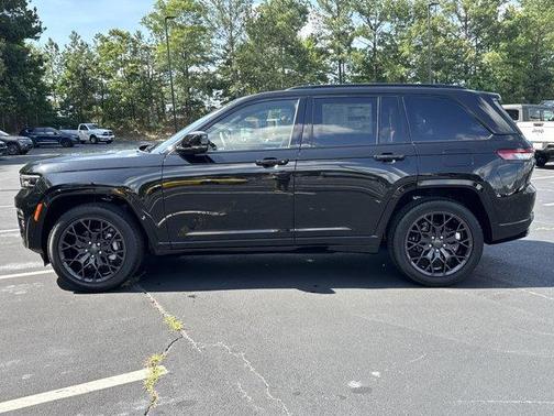 2025 Jeep Grand Cherokee Summit