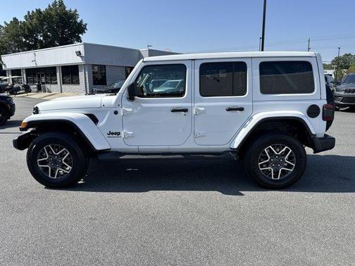 2025 Jeep Wrangler Sahara