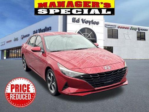 2023 Hyundai ELANTRA SEL