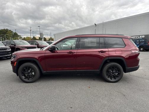 2025 Jeep Grand Cherokee L Laredo