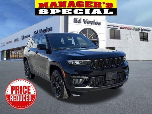 2025 Jeep Grand Cherokee Laredo