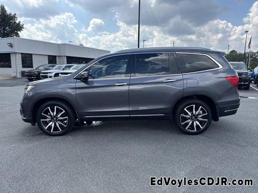 2022 Honda Pilot Touring 7-Passenger
