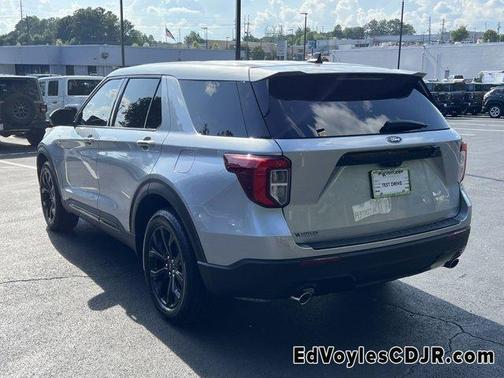 2022 Ford Explorer ST-Line