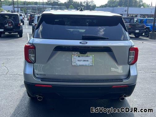 2022 Ford Explorer ST-Line