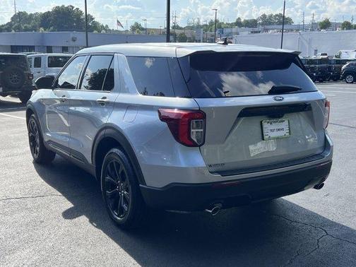 2022 Ford Explorer ST-Line