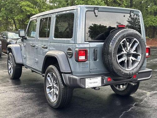 2025 Jeep Wrangler 4xe Sport