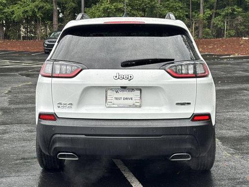 2022 Jeep Cherokee Latitude Lux