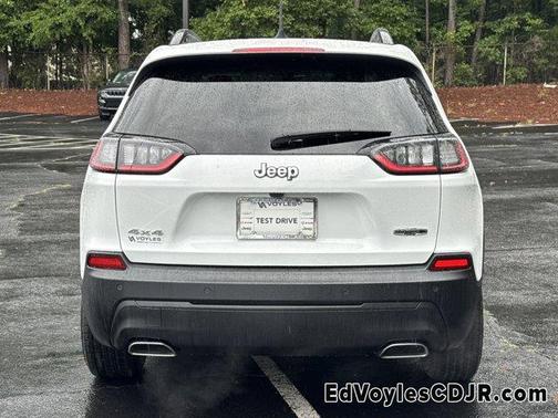 2022 Jeep Cherokee Latitude Lux