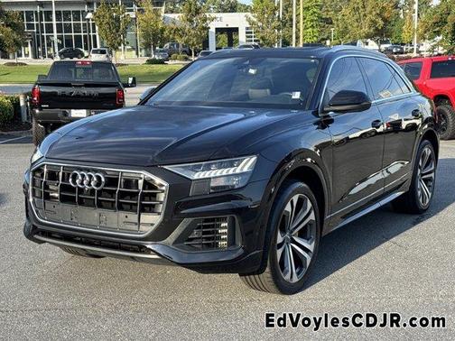 2019 Audi Q8 Premium Plus