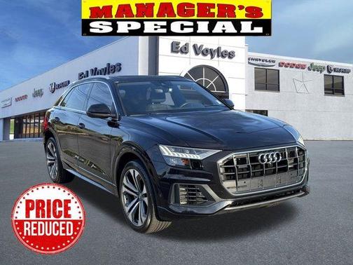 2019 Audi Q8 Premium Plus