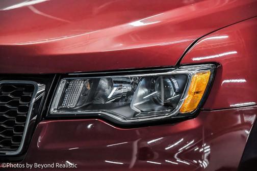 Photo 5 of 28 of 2022 Jeep Grand Cherokee WK Limited