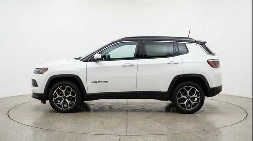 Bright White Clearcoat 2025 Jeep Compass Limited