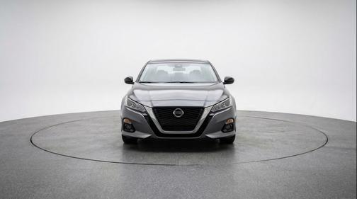 Gun Metallic 2025 Nissan Altima SV FWD