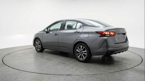Gun Metallic 2025 Nissan Versa 1.6 SV