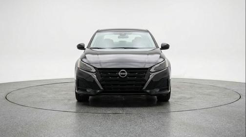 Super Black 2025 Nissan Altima SV FWD