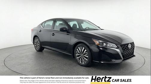 Super Black 2025 Nissan Altima SV FWD