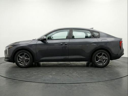 Interstellar Gray 2025 Kia K4 LXS