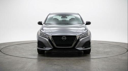 Gun Metallic 2025 Nissan Altima SV FWD