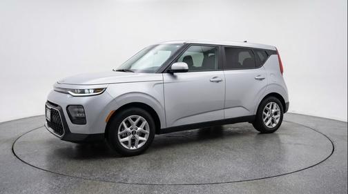 Steel Gray 2025 Kia Soul LX